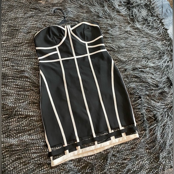 Strapless bodycon dress - Picture 3 of 4